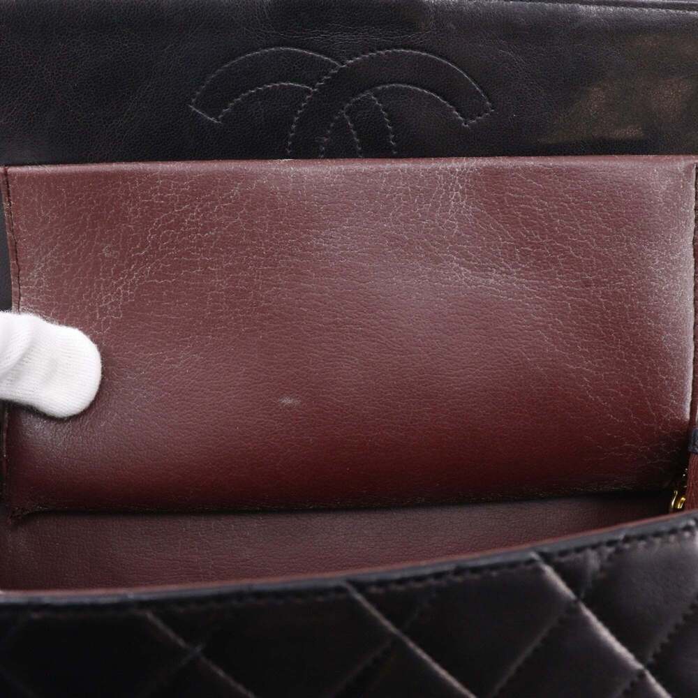 CHANEL Black Lambskin Leather Shoulder Bag - Picture 9 of 16